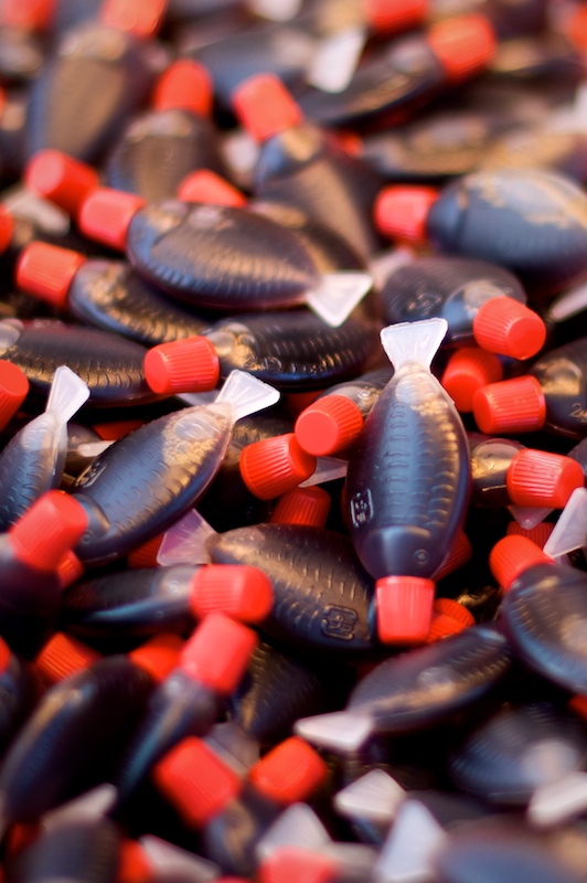 Fish-shaped soy sauce bottles. 